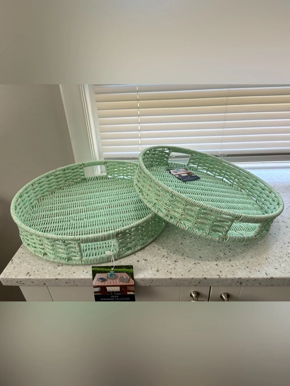 NWT Nautica Mint Resin Woven Round Serving Tray Set